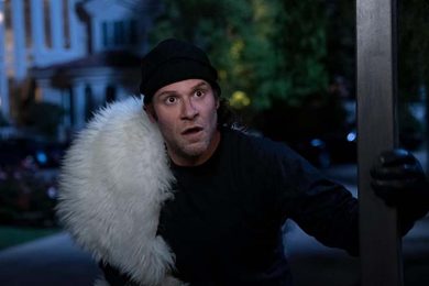Pam and Tommy Episode One Review SpicyPulp