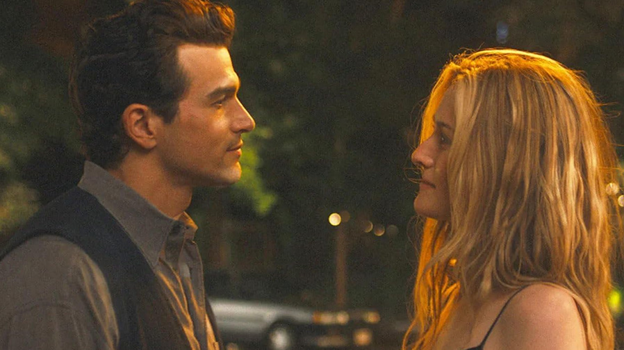 Fall into the romance and sorrow of modern day fairy tale ‘FX’s Love Story: John F. Kennedy Jr. & Carolyn Bessette’